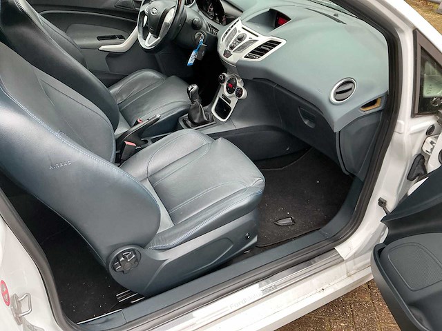 2010 ford fiesta 1.6 sport st uitgevoerd - afbeelding 25 van  34