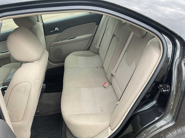2010 ford fusion sedan personenauto - afbeelding 14 van  15