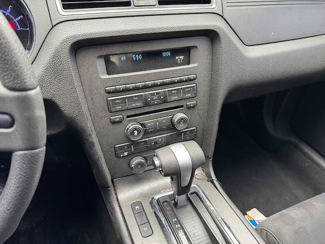 2010 ford mustang 4.0 v6 coupé personenauto - afbeelding 4 van  15