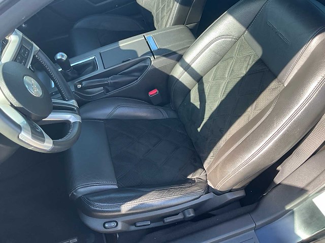 2010 ford mustang dub 5.0 v8 personenauto - afbeelding 28 van  51