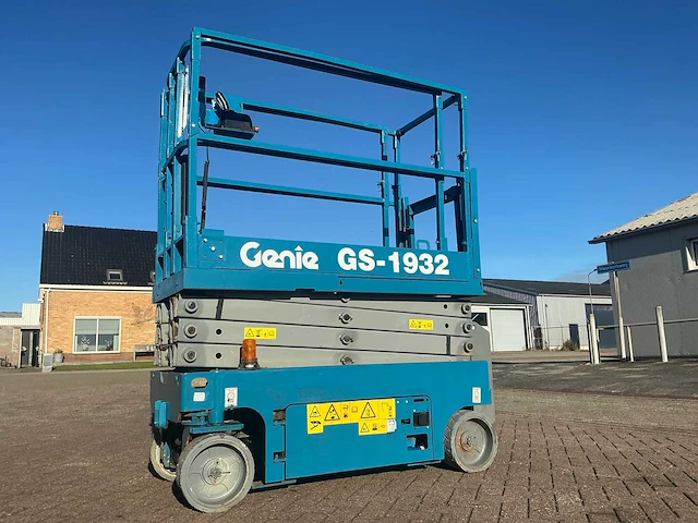 2010 genie gs-1932 hoogwerker - afbeelding 1 van  12