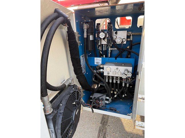 2010 genie gs 3390 rt schaarhoogwerker - afbeelding 1 van  29