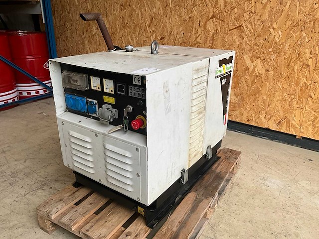 2010 green power systems gp6000 sm/lde dieselaggregaat - afbeelding 2 van  8