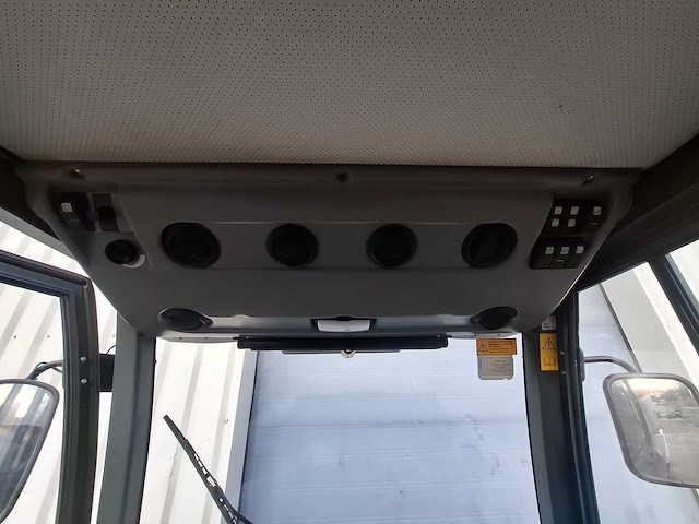 2010 hako citymaster 1200 road and yard sweeper / straatveegmachine - afbeelding 8 van  33