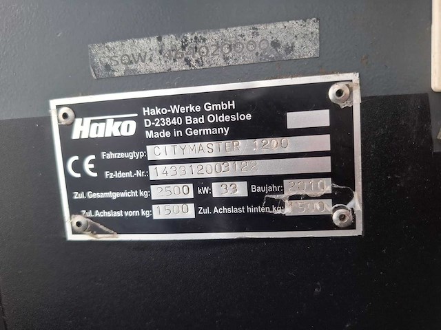 2010 hako citymaster 1200 road and yard sweeper / straatveegmachine - afbeelding 27 van  33