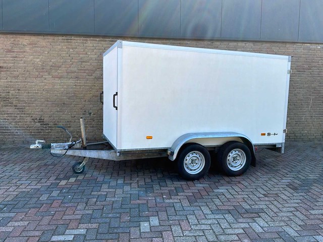 2010 hapert gesloten aanhanger 300x150x151cm 2000kg - afbeelding 1 van  11