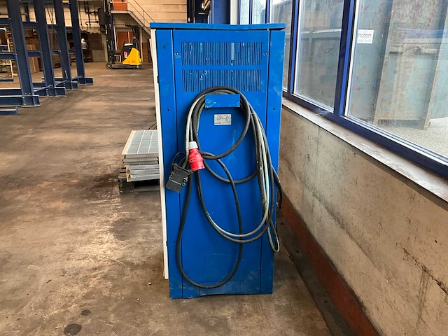 2010 hawker wf200 plus heftruck acculader - afbeelding 5 van  10