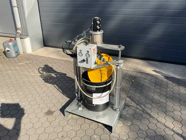 2010 hilger pumpe 30 perslucht vetpomp - afbeelding 1 van  10