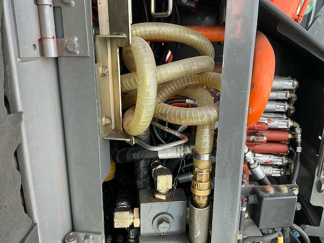 2010 hitachi zx85us-3 rupsgraafmachine met hydraulische cw30-snelwissel en kantelbak - afbeelding 6 van  29