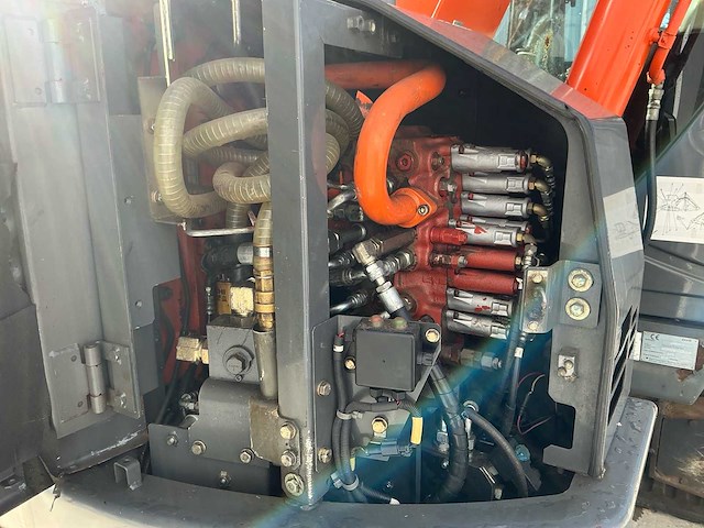 2010 hitachi zx85us-3 rupsgraafmachine met hydraulische cw30-snelwissel en kantelbak - afbeelding 3 van  48