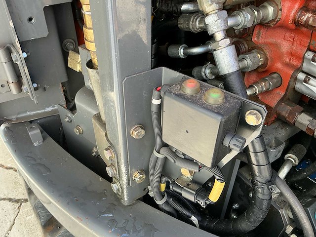 2010 hitachi zx85us-3 rupsgraafmachine met hydraulische cw30-snelwissel en kantelbak - afbeelding 5 van  48