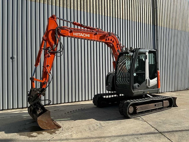 2010 hitachi zx85us-3 rupsgraafmachine met hydraulische cw30-snelwissel en kantelbak - afbeelding 1 van  48