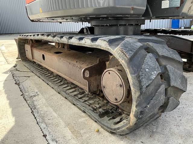 2010 hitachi zx85us-3 rupsgraafmachine met hydraulische cw30-snelwissel en kantelbak - afbeelding 13 van  48