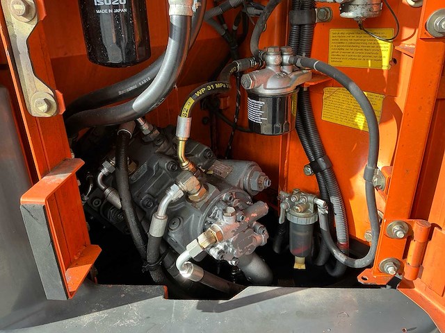 2010 hitachi zx85us-3 rupsgraafmachine met hydraulische cw30-snelwissel en kantelbak - afbeelding 28 van  48