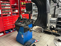 2010 hofmann geodyna 4900 banden balanceerapparaat - afbeelding 1 van  8