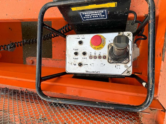 2010 holland lift q 135 el 24 schaarhoogwerker - afbeelding 7 van  11
