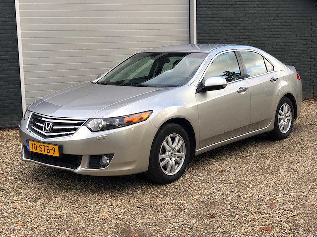 2010 honda accord automaat personenauto - afbeelding 1 van  6