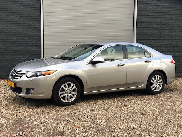 2010 honda accord automaat personenauto - afbeelding 2 van  7