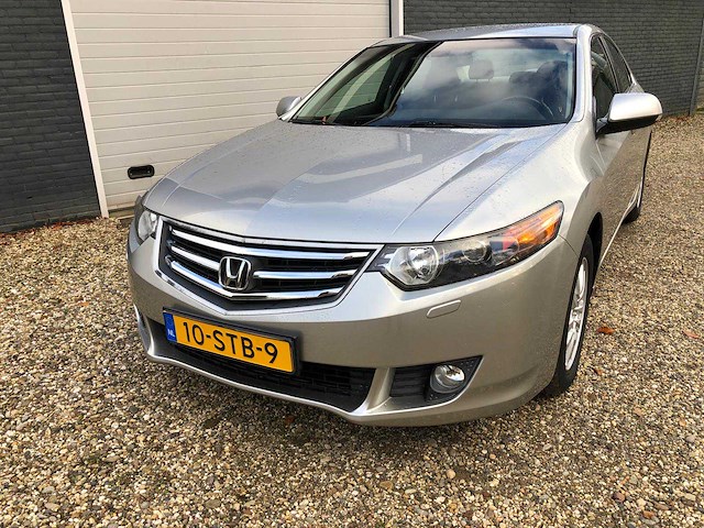 2010 honda accord automaat personenauto - afbeelding 3 van  4