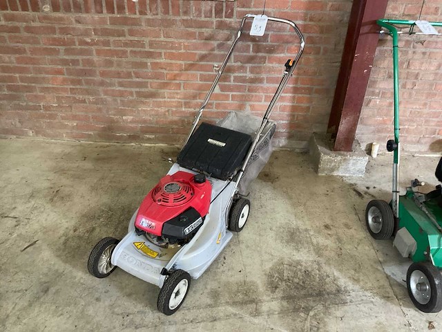 2010 honda hr 173 grasmaaier - afbeelding 1 van  4