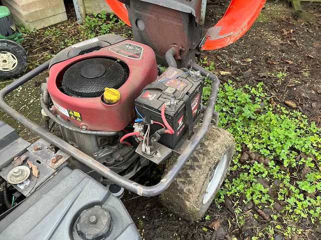 2010 husqvarna pnc zitmaaier - afbeelding 11 van  13