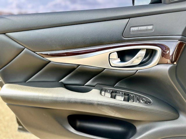 2010 infiniti m37 320pk personenauto - afbeelding 38 van  94