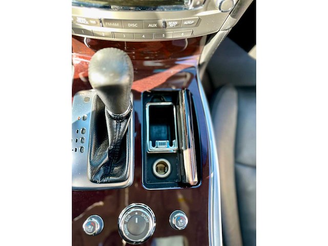 2010 infiniti m37 personenauto - afbeelding 29 van  89