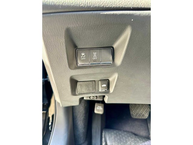 2010 infiniti m37 personenauto - afbeelding 56 van  89