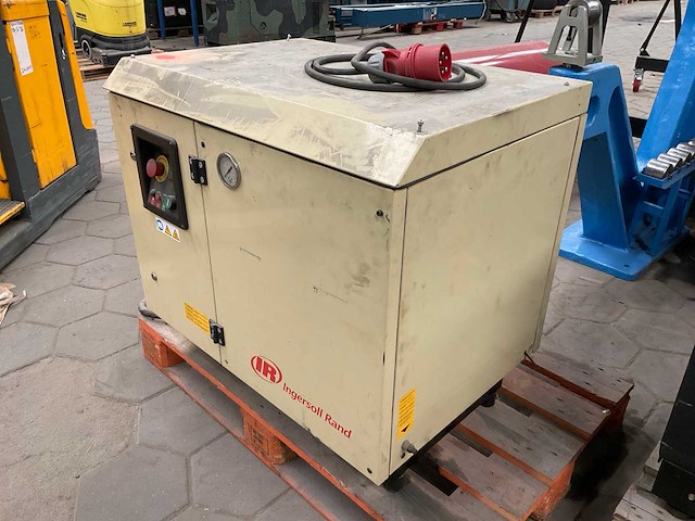 2010 ingersoll-rand luchtcompressor - afbeelding 3 van  6