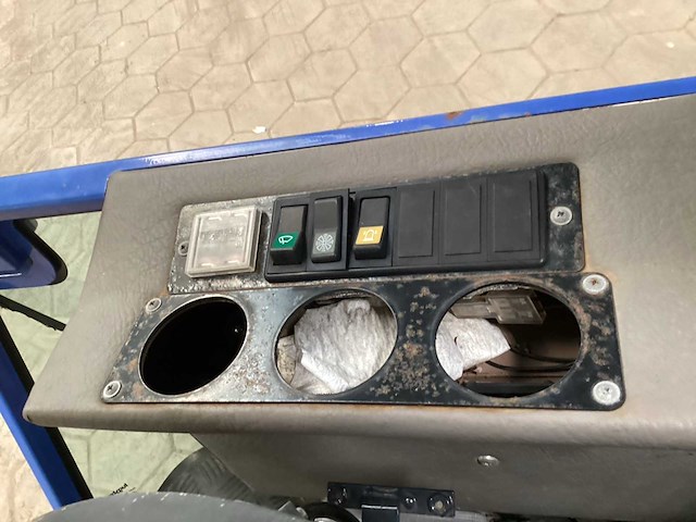 2010 iseki sf 370 zitmaaier - afbeelding 1 van  15