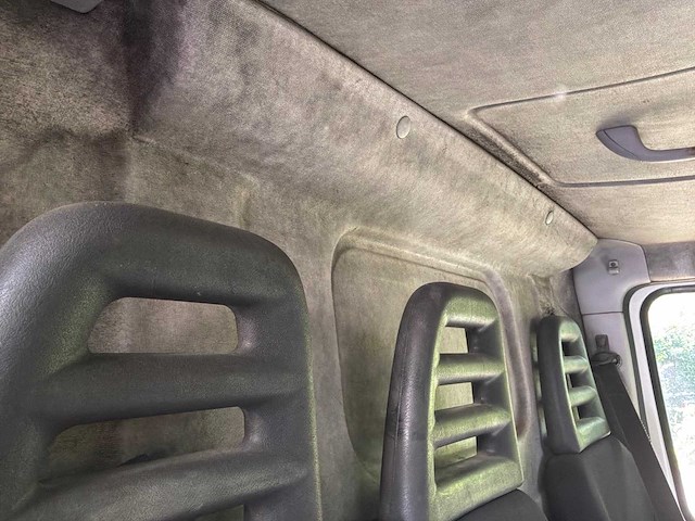 2010 iveco daily 35s11v 330 h3 bedrijfswagen - afbeelding 2 van  11