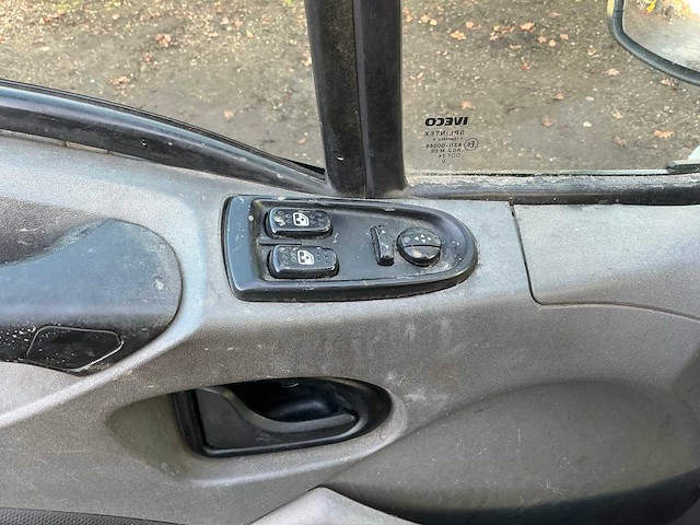 2010 iveco daily 40c18 bedrijfswagen - afbeelding 9 van  38
