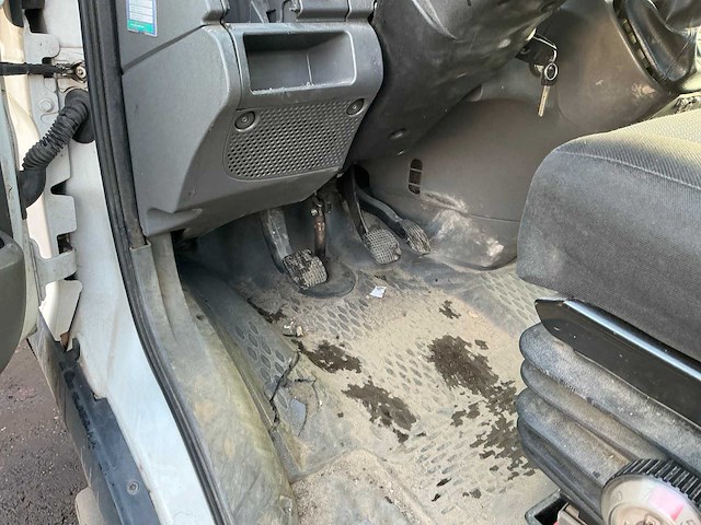 2010 iveco daily 40c18 bedrijfswagen - afbeelding 11 van  38