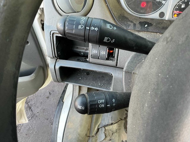 2010 iveco daily 40c18 bedrijfswagen - afbeelding 15 van  38