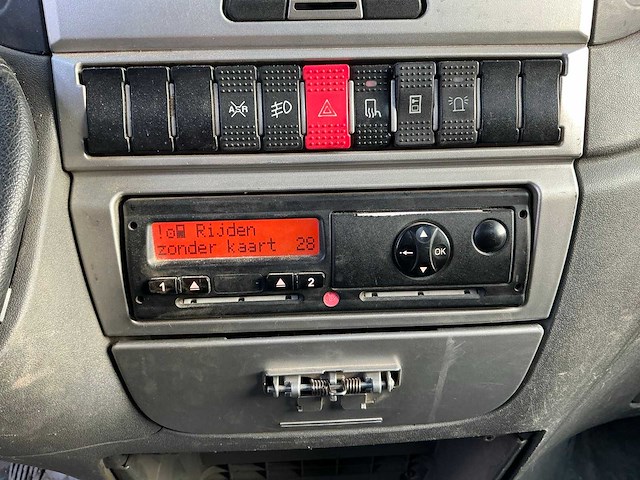 2010 iveco daily 40c18 bedrijfswagen - afbeelding 21 van  38