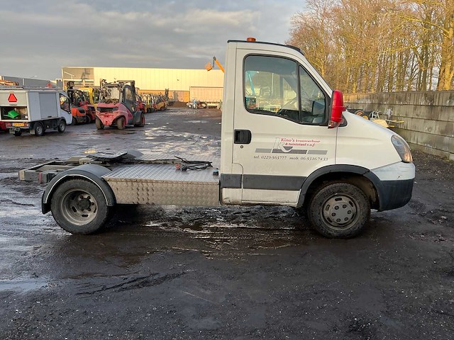 2010 iveco daily 40c18 bedrijfswagen - afbeelding 35 van  38