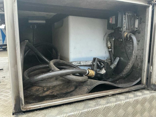 2010 iveco eurocargo ml80e22 vrachtwagen met veldhuizen p31-7a oplegger 16 ton - afbeelding 35 van  64