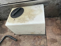 2010 iveco eurocargo ml80e22 vrachtwagen met veldhuizen p31-7a oplegger 16 ton - afbeelding 36 van  64