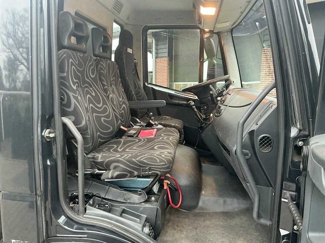 2010 iveco eurocargo ml80e22 vrachtwagen met veldhuizen p31-7a oplegger 16 ton - afbeelding 42 van  64