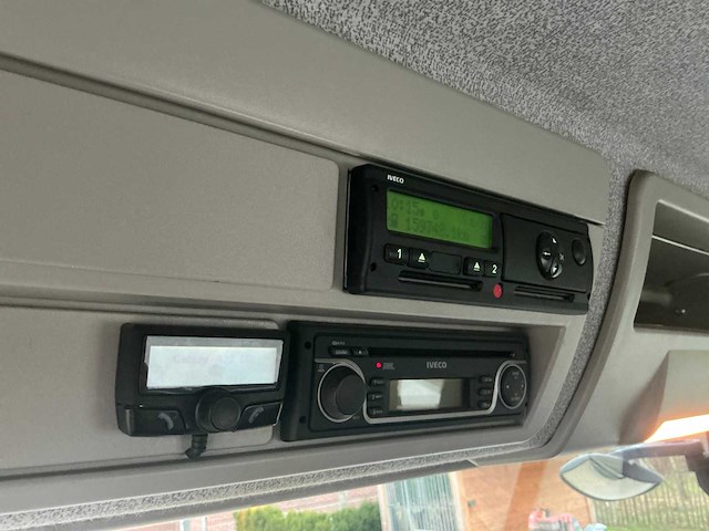 2010 iveco eurocargo ml80e22 vrachtwagen met veldhuizen p31-7a oplegger 16 ton - afbeelding 59 van  64