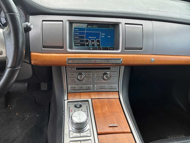 2010 jaguar xf 3.0d v6 luxury personenauto - afbeelding 3 van  9