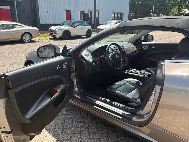 2010 jaguar xk personenauto - afbeelding 9 van  36