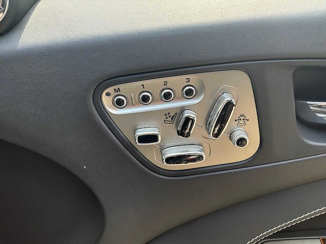 2010 jaguar xk personenauto - afbeelding 24 van  36