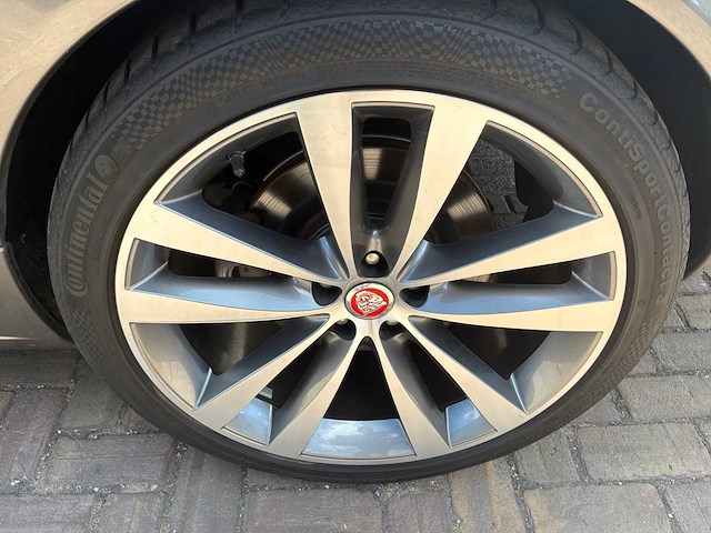 2010 jaguar xk personenauto - afbeelding 28 van  36