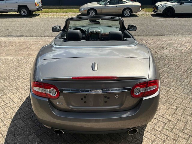 2010 jaguar xk personenauto - afbeelding 31 van  36