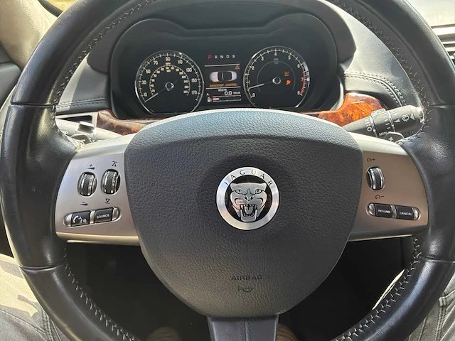 2010 jaguar xk personenauto - afbeelding 13 van  36