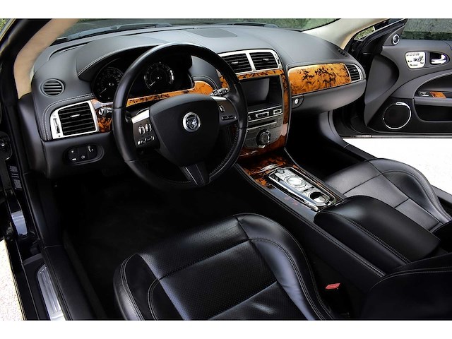 2010 jaguar xkr coupe 5,0l v8 btw auto - afbeelding 47 van  74