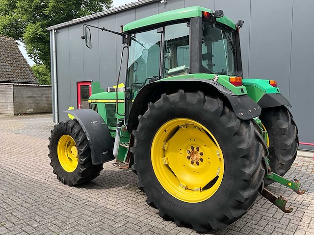 2010 john deere 6210 powerquad vierwielaangedreven landbouwtractor - afbeelding 30 van  32