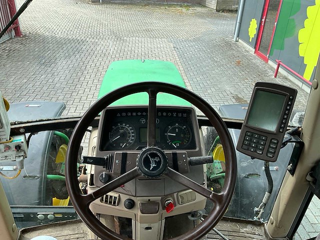 2010 john deere 6210 powerquad vierwielaangedreven landbouwtractor - afbeelding 11 van  32