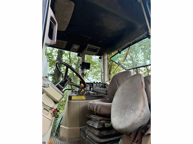 2010 john deere 6210 pq vierwielaangedreven landbouwtractor - afbeelding 4 van  18